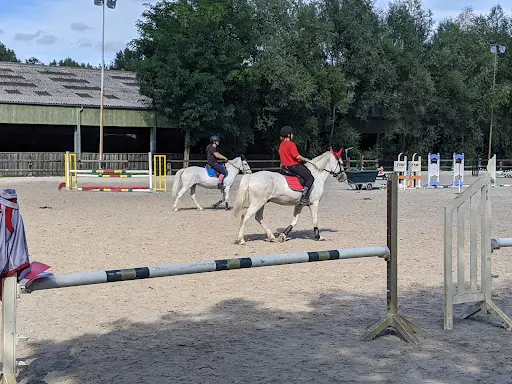 Club Hippique le Haras des Bussieres