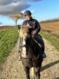 Earl Poney Decouverte