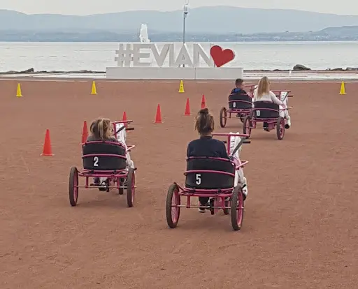 l'Écurie Castillo Chevaux À Pédales