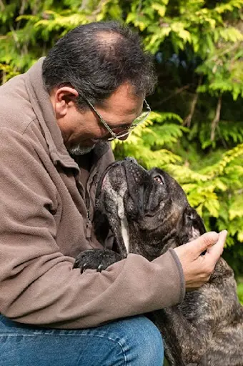 l'Inne et l'Acquis, Lévi Zohar Éducateur Comportementaliste Canin