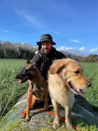 Axel le Moing, Éducateur Canin