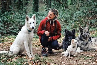 Sarah Éducatrice Canin - Jonzac et Barbezieux Saint Hilaire - Éducation Canine, Activités Collectives et Mantrailing