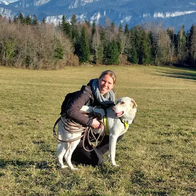 Un Poil Positive - Éducatrice Comportementaliste Canine