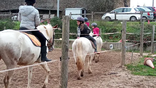 Les Écuries de Sarrabasse