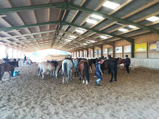Centre Equestre de Sauveterre