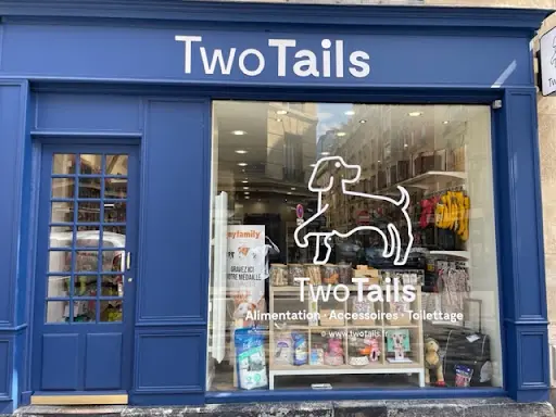 Two Tails Paris 15