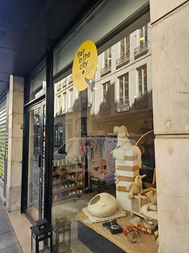 Flair In The City "art de Vivre For Pets" Concept Store & Grooming