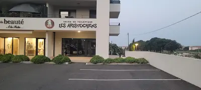 Les Aristochiens