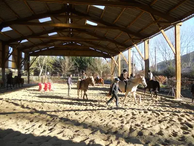Centre Équestre Écurie du Rubis Pension Cheval et Poney Club