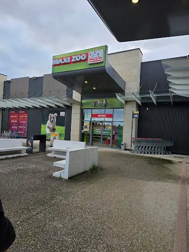 Maxi Zoo Sens