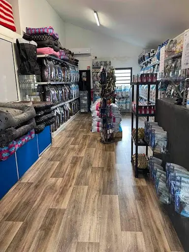 Pet Food Distribution