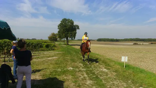 Ecuries des Agriers