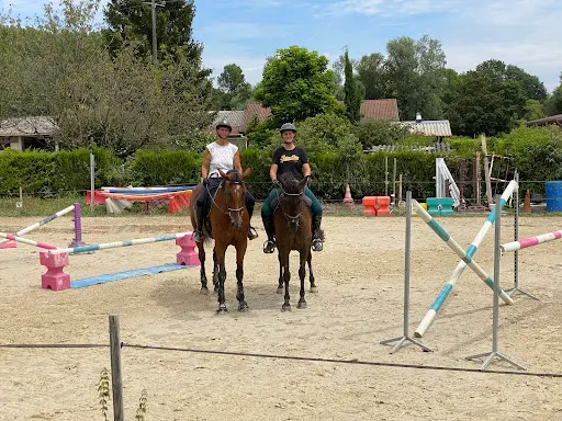 Les Écuries de Tolignat
