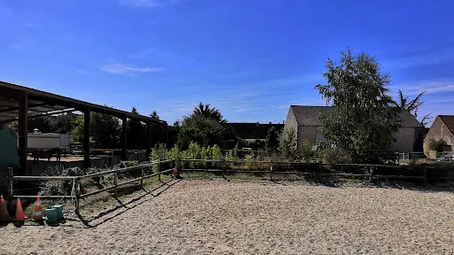 Ecuries des Reignevilles